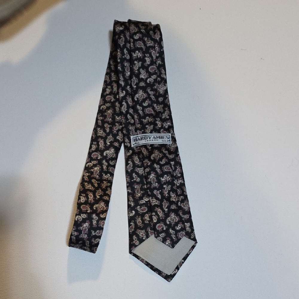 Hardy Amies SILK paisley tie